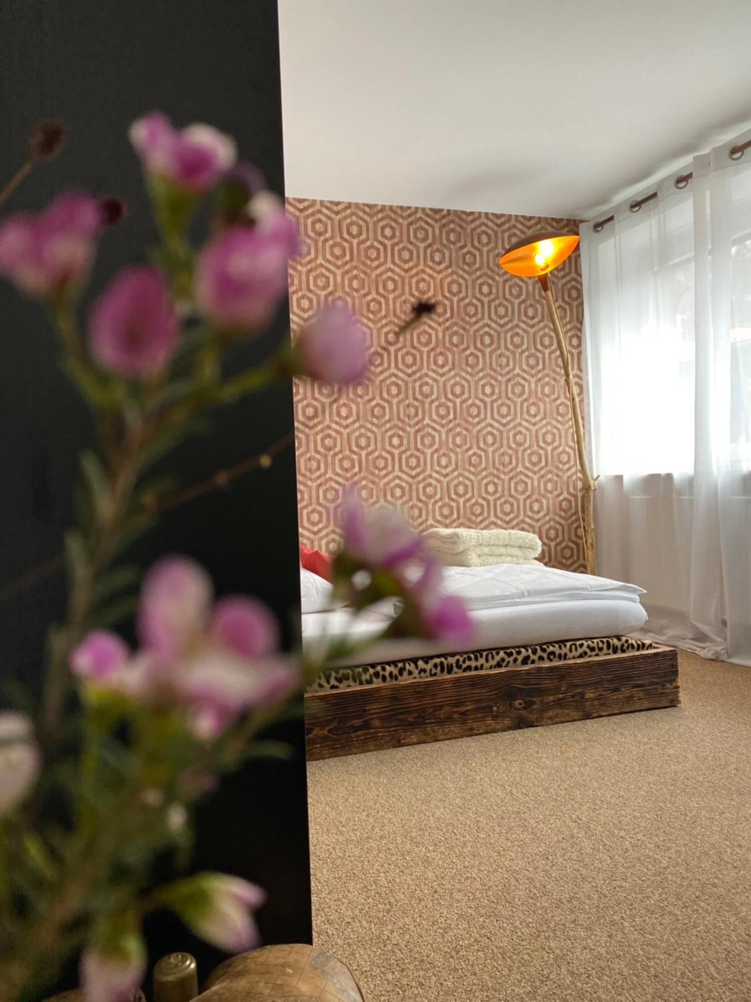 Privartzimmer 'Ausfahrt Freihalten' Χούζουμ Εξωτερικό φωτογραφία